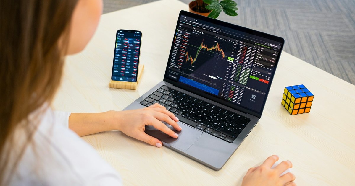 Crypto Candlestick Chart: Ultimate Beginner's Guide