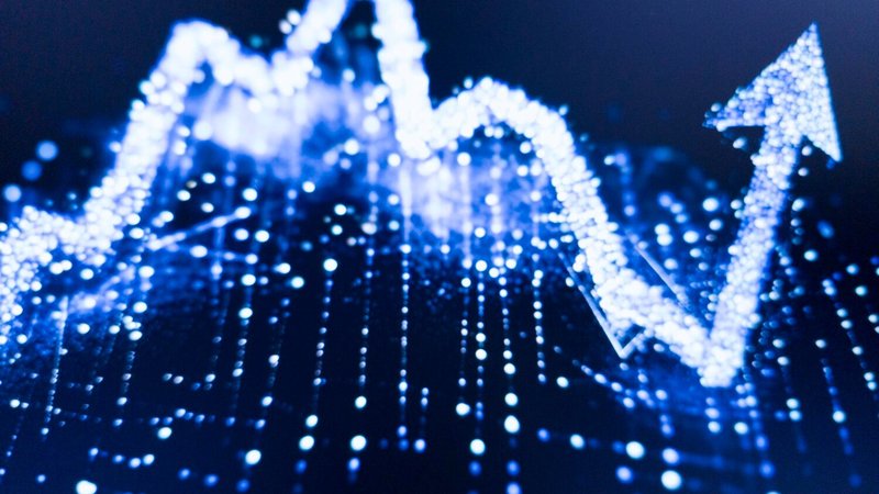Liquidation price moves dramatically closer to entry as leverage increases.