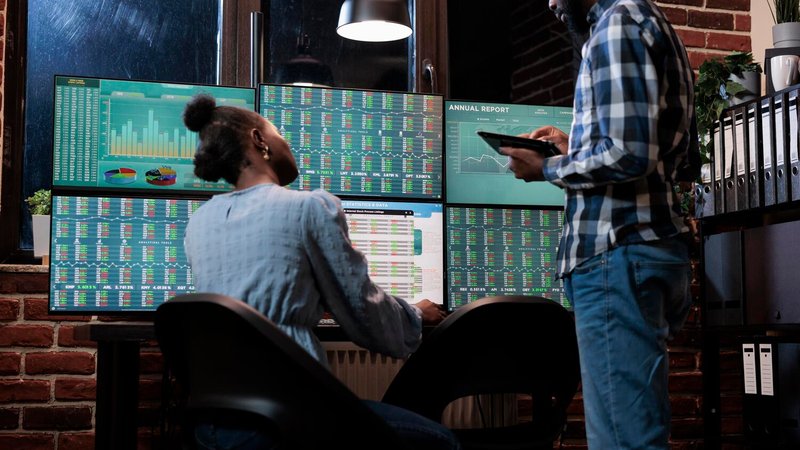 Advanced order types let you encode tiered exits directly into your trade.
