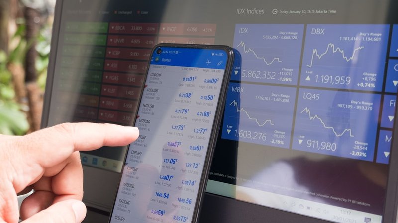 A typical Telegram crypto signal post — entry, stop-loss, and targets clearly listed