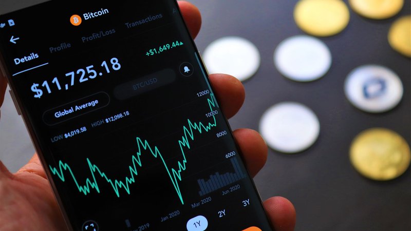A dedicated burner wallet on Solana keeps your main holdings isolated from meme coin risk
