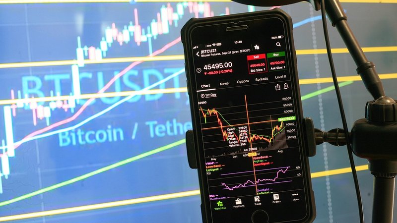 Modern bot platforms offer grid, DCA, and signal-based automation across multiple exchanges